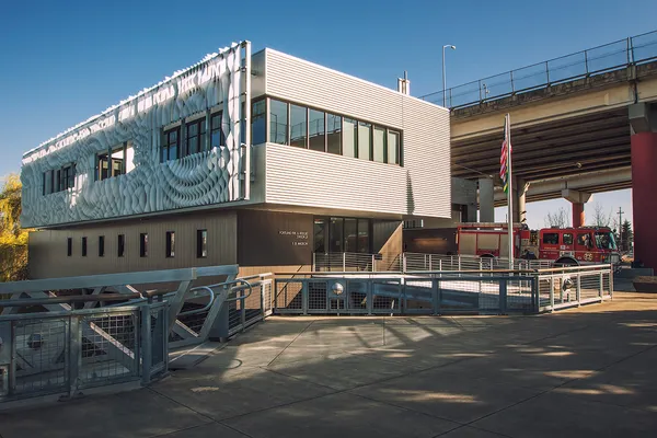 One hospitalized after Southeast Portland residential fire as investigators work to determine the cause