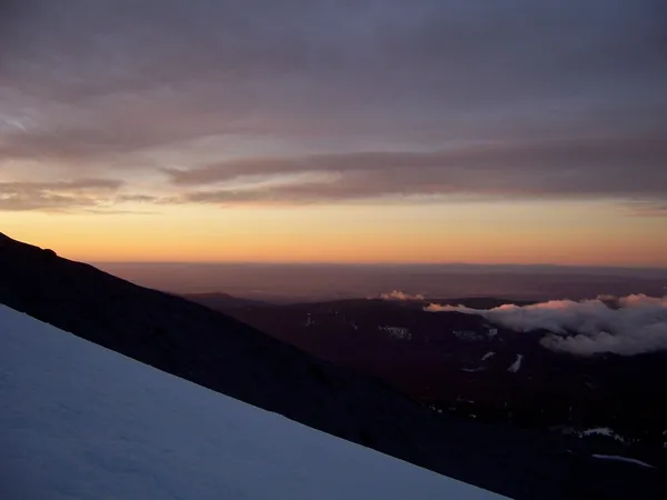 Oregon’s Warm, Dry Winter Is Driving Low Snowpack and Raising Water, Fire, and Farm Risks