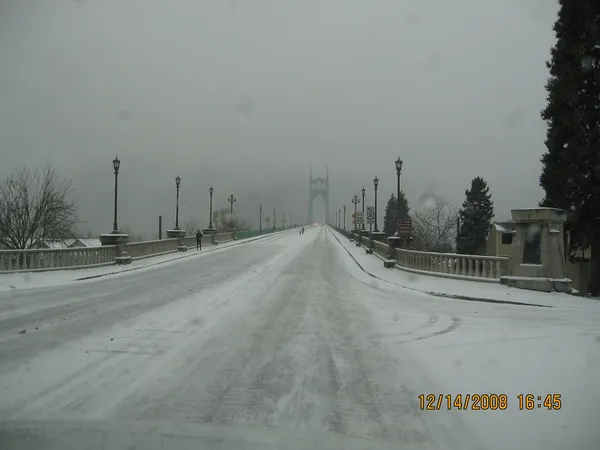 Snow Flurries and Nightly Bridge Closures Impact Tuesday Commute